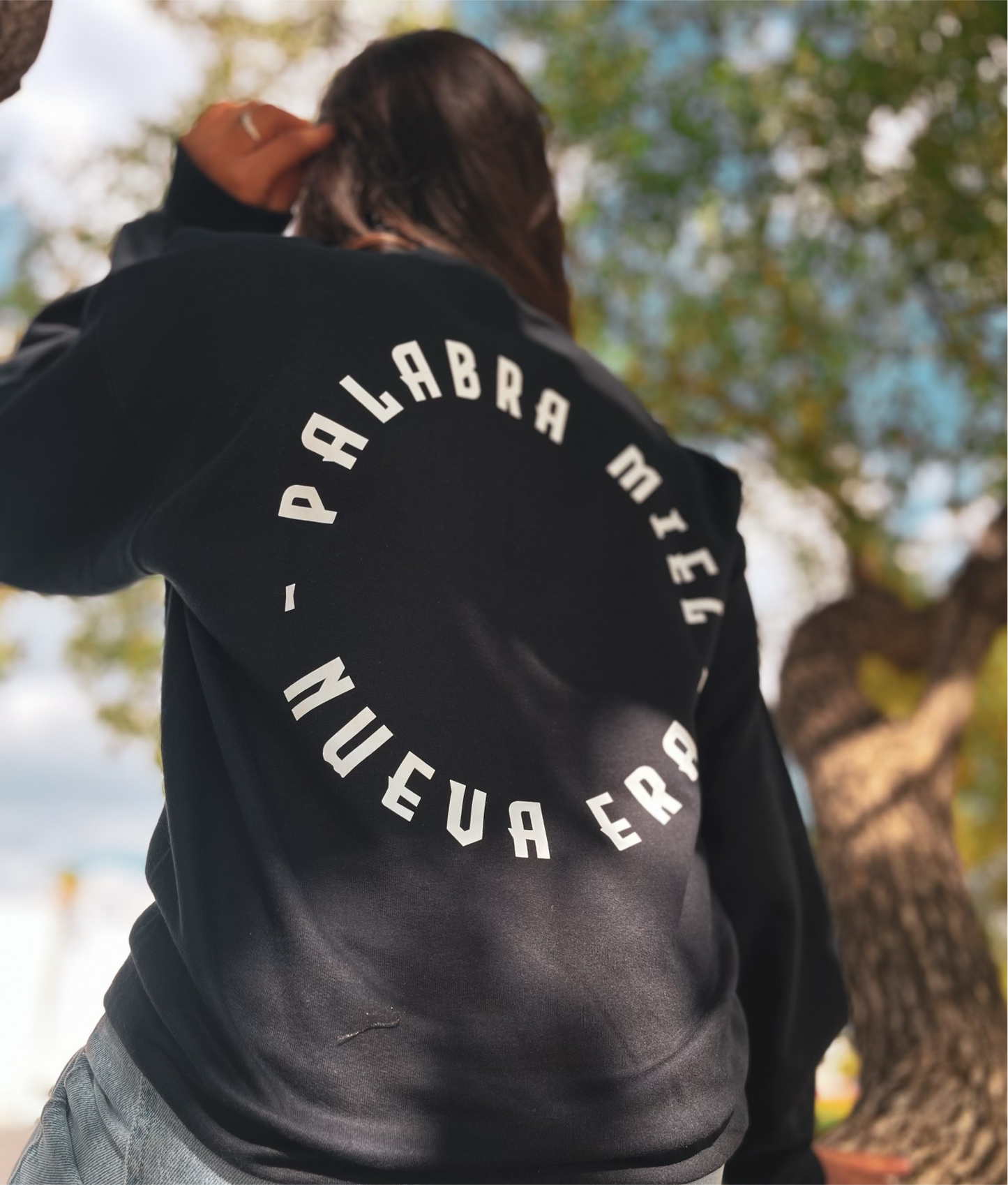 Palabra Miel Crewneck